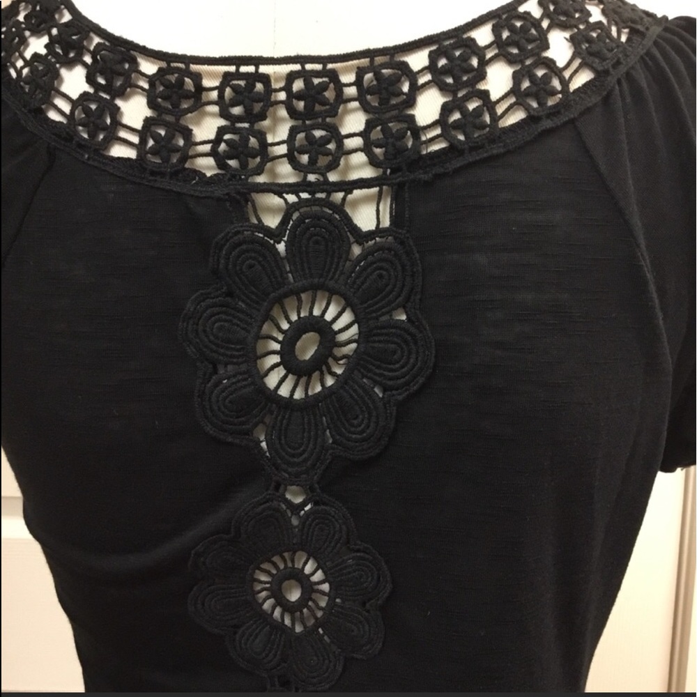 CUTOUT DETAIL BLACK ENERGIE TOP - Picture 3 of 5